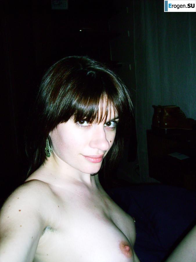 Tall brunette. Photo 26