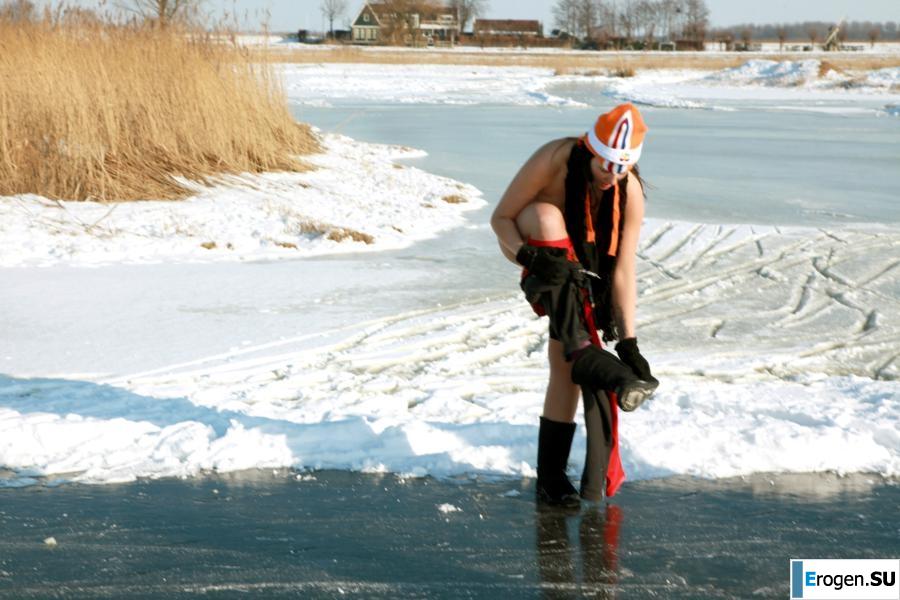 Dutch nudists in winter. Part 4. Photo 6
