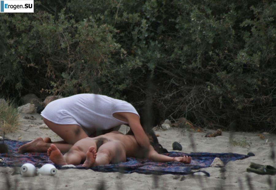 And again, hippies. Now on the beach. Part 2. Photo 40