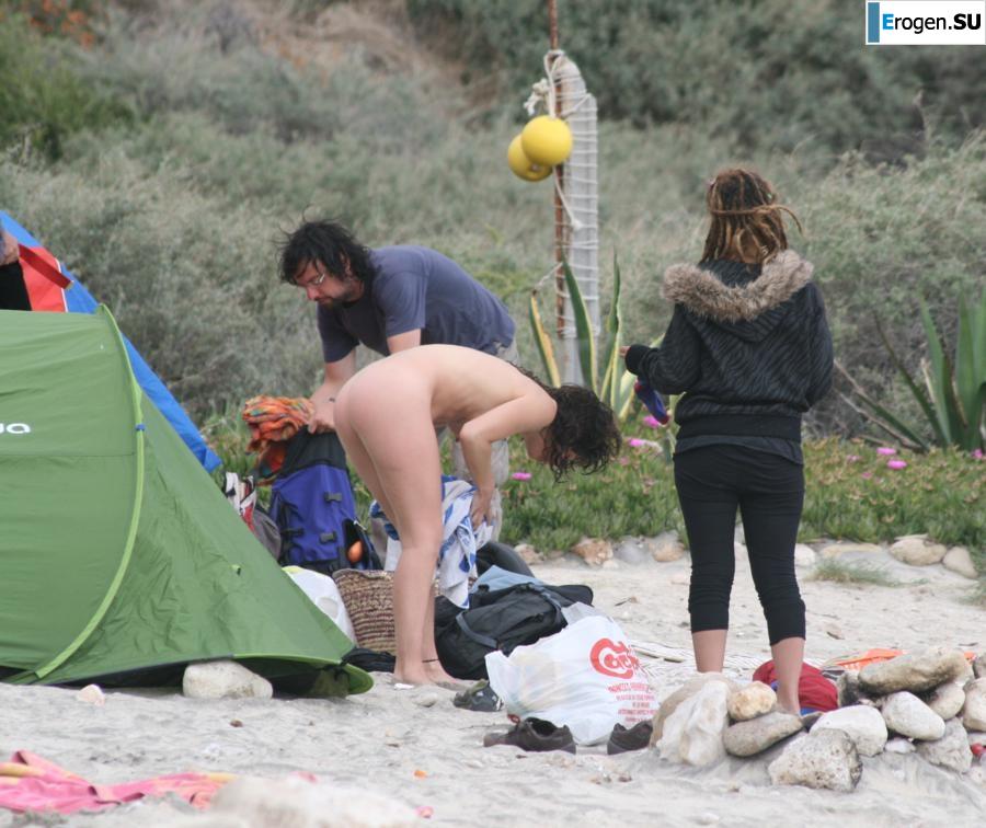 And again, hippies. Now on the beach. Part 3. Photo 24
