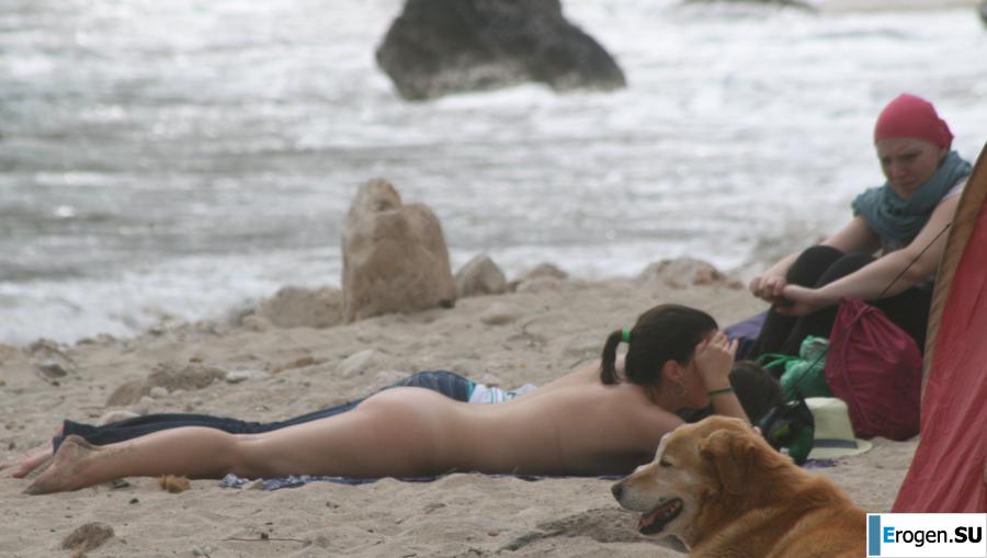 And again, hippies. Now on the beach. Part 3. Photo 29