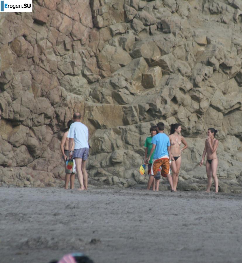 And again hippies. Now on the beach. Part 5. Photo 14