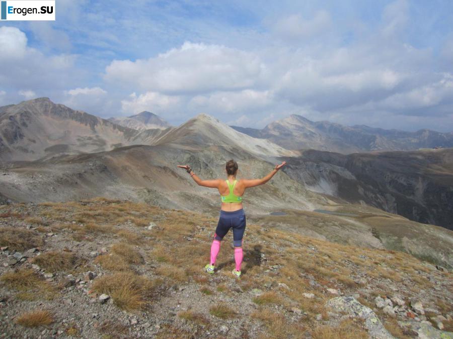 Nudity in the Mountains. Photo 12