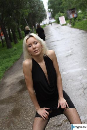 Настя из Самары ходит по городу и показывает себя. Часть 3. Эскиз 16
