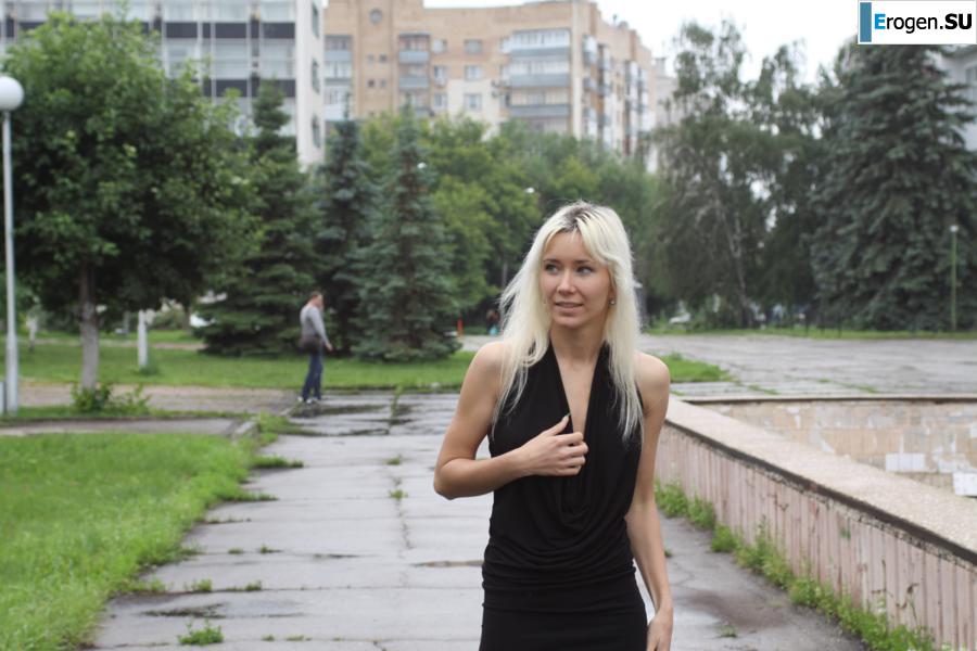 Настя из Самары ходит по городу и показывает себя. Часть 6. Фото 12