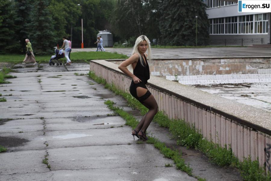 Настя из Самары ходит по городу и показывает себя. Часть 6. Фото 29
