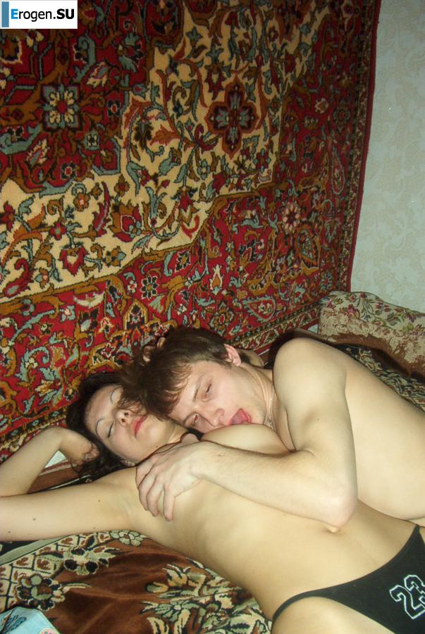 Русская бисексуальная брюнетка. Фото 6