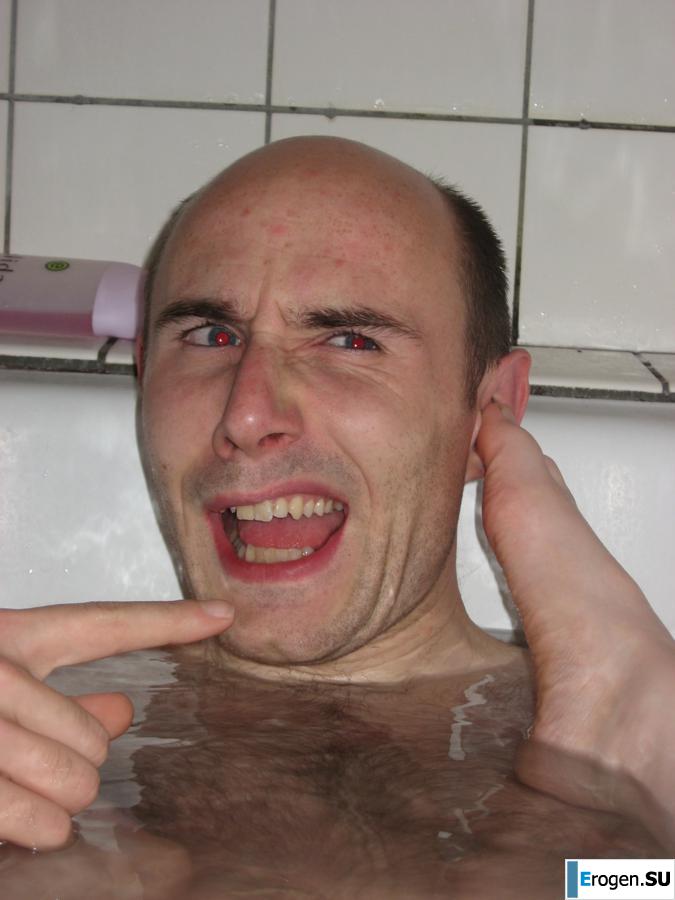 Red and bald. Family album. Photo 8