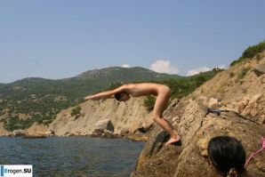 Фотосессия лесбиянок на скалистом острове. Часть 3. Эскиз 5