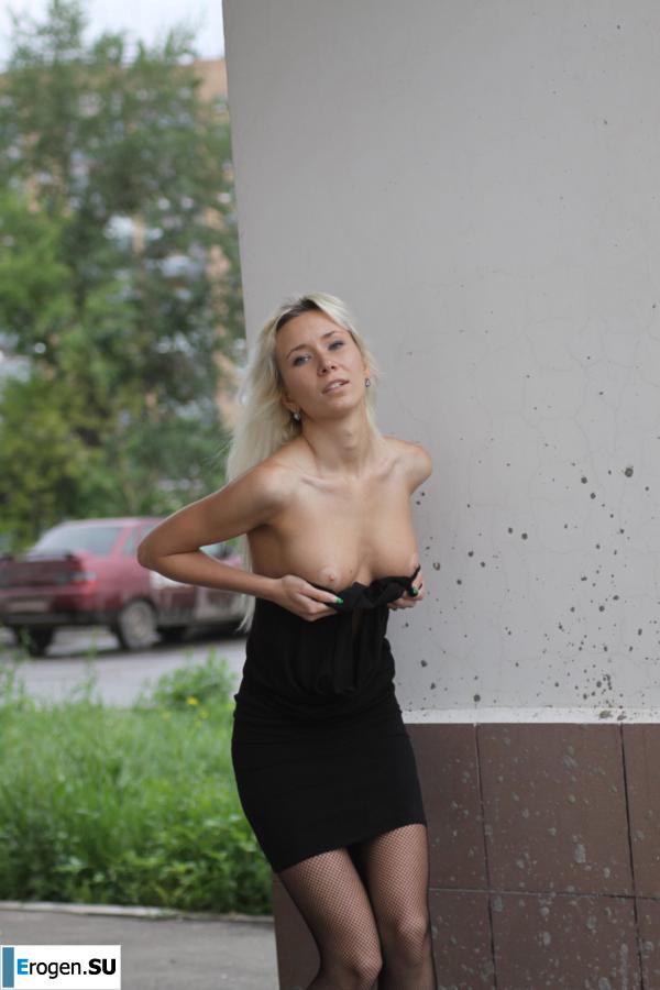 Настя из Самары ходит по городу и показывает себя. Часть 16. Фото 14