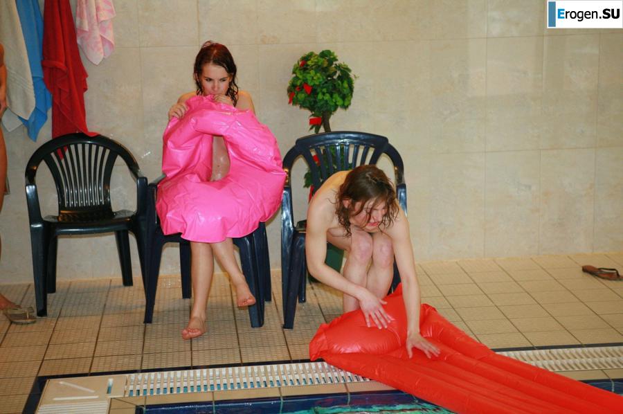 Чешские нудисты в бассейне. Часть 2. Фото 27