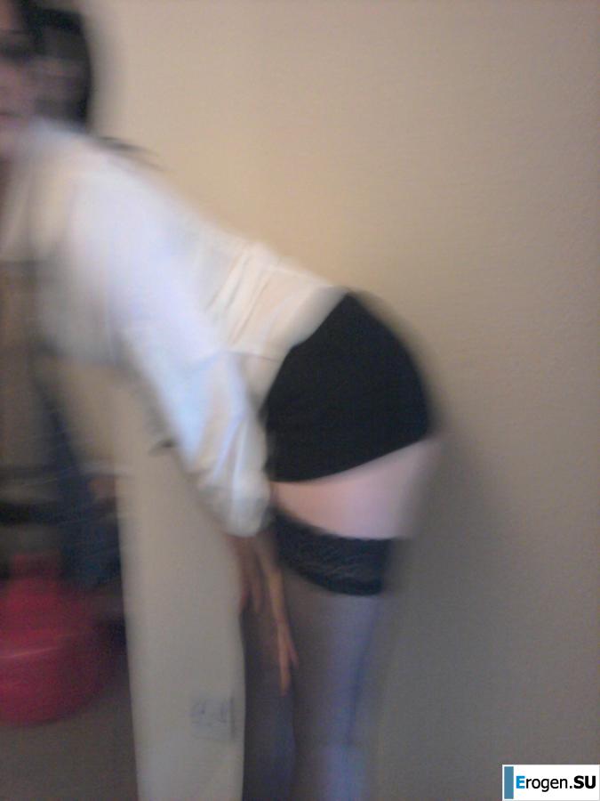 Pretty brunette in stockings. Part 2. Photo 26