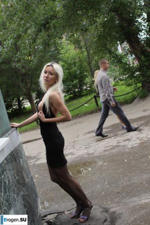 Настя из Самары ходит по городу и показывает себя. Часть 18. Эскиз 17