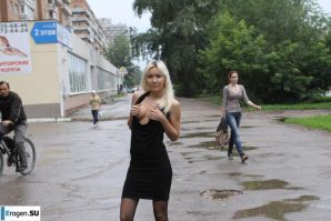Настя из Самары ходит по городу и показывает себя. Часть 18. Эскиз 34