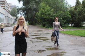 Настя из Самары ходит по городу и показывает себя. Часть 18. Эскиз 35