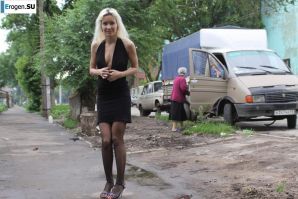 Настя из Самары ходит по городу и показывает себя. Часть 19. Эскиз 10
