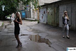 Настя из Самары ходит по городу и показывает себя. Часть 19. Эскиз 5