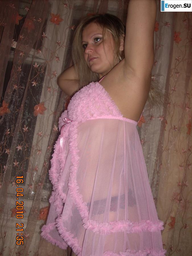 Posing at home. Photo 4