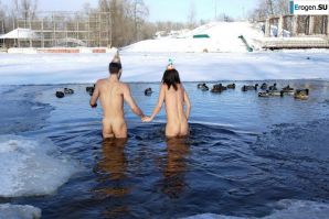 Украинские нудисты зимой. Часть 7. Эскиз 2