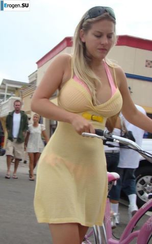 Amateur filming of naked girls. Part 4. Thumb 29