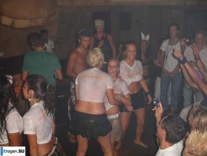 Мокрые вечеринки. Эскиз 35