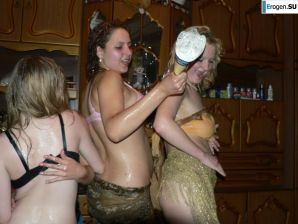 Мокрые вечеринки. Эскиз 5