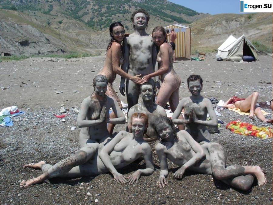 Naked in the Mud. Photo 37