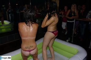 Striptease at the Czech club. Thumb 17