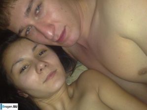 Позирует для друга. Часть 2. Эскиз 29