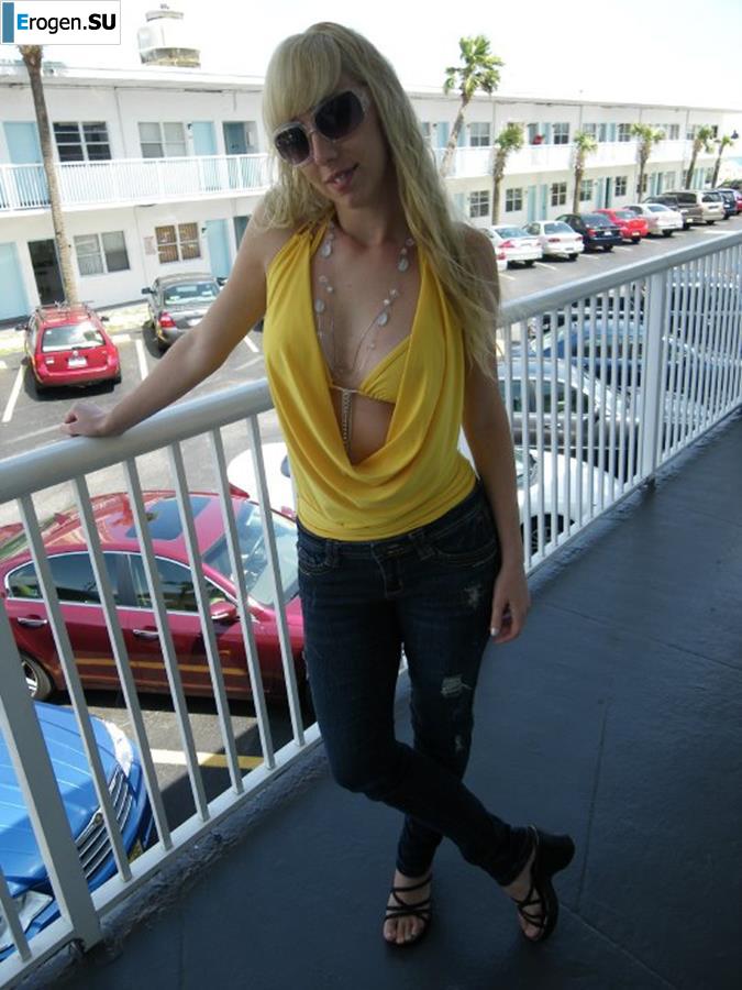 Nikki from Quebec. Part 2. Photo 6