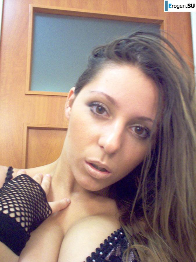 Charming brunette in a home and studio photo shoot. Part 3. Photo 11
