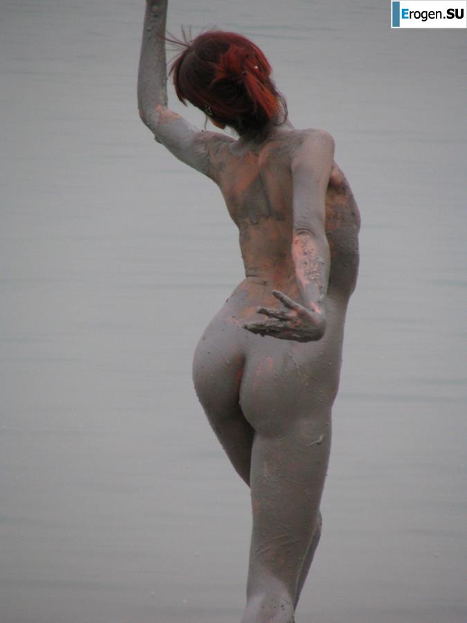 Naked in the Mud. Part 3. Photo 21