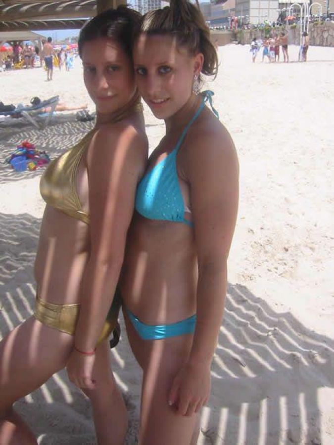 Sisters. Photo 32