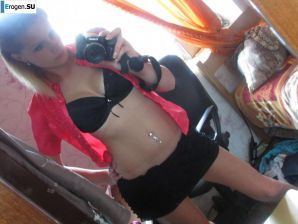 The girl loves to photograph her pussy. Part 2. Thumb 32