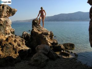 Couple on vacation. Thumb 10