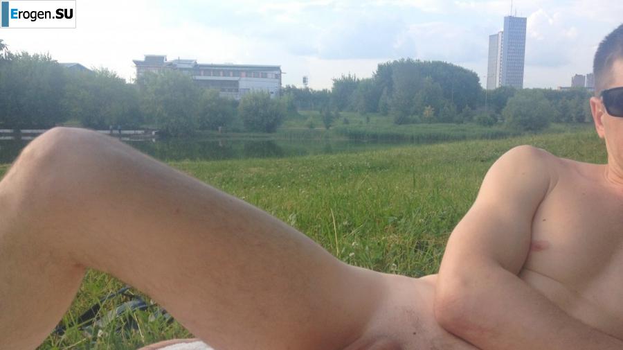 She. Photo 18