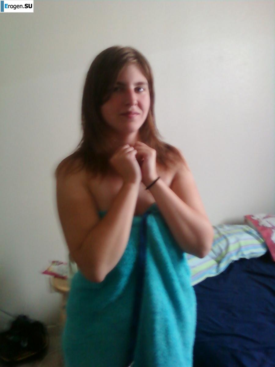 Busty Young Girl. Photo 6
