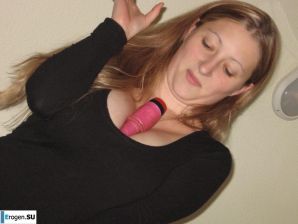 Chloe. Thumb 15