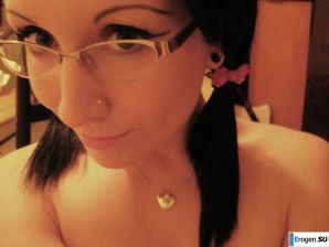 bespectacled self-album. Thumb 33