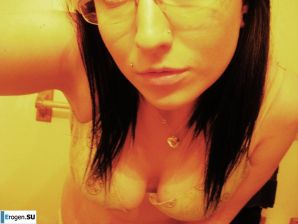 bespectacled self-album. Thumb 35