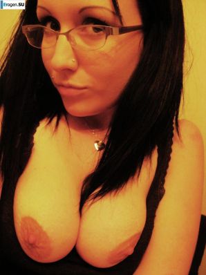 bespectacled self-album. Thumb 41
