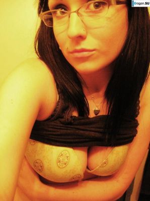 bespectacled self-album. Thumb 51