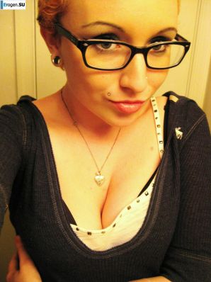 bespectacled self-album. Thumb 7