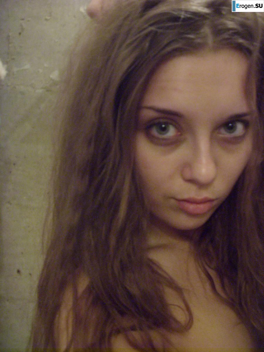 Selfies of a young artist. Photo 31