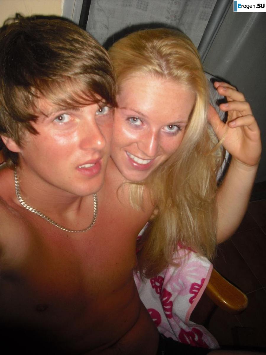 We]'re fooling around at the resort. Photo 35