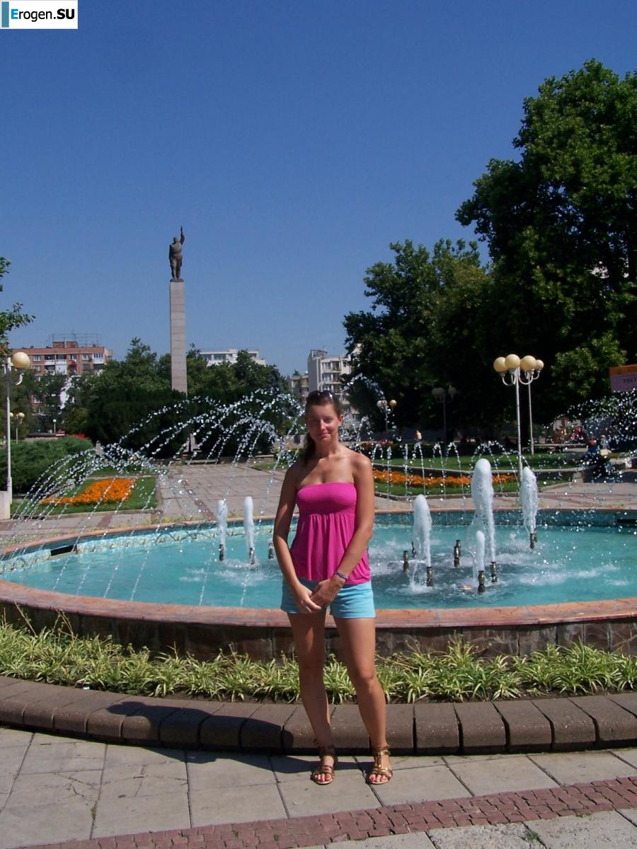 Resort strip. Photo 22