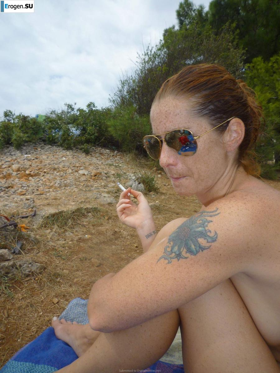 naked girls on the beach. Photo 35