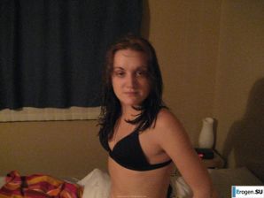 girl on the bed for a guy. Thumb 21
