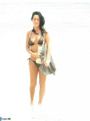 striptease on the beach. Part 2. Thumb 10