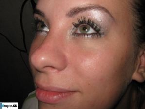 patted sexy eyelashes in front of the camera. Thumb 7